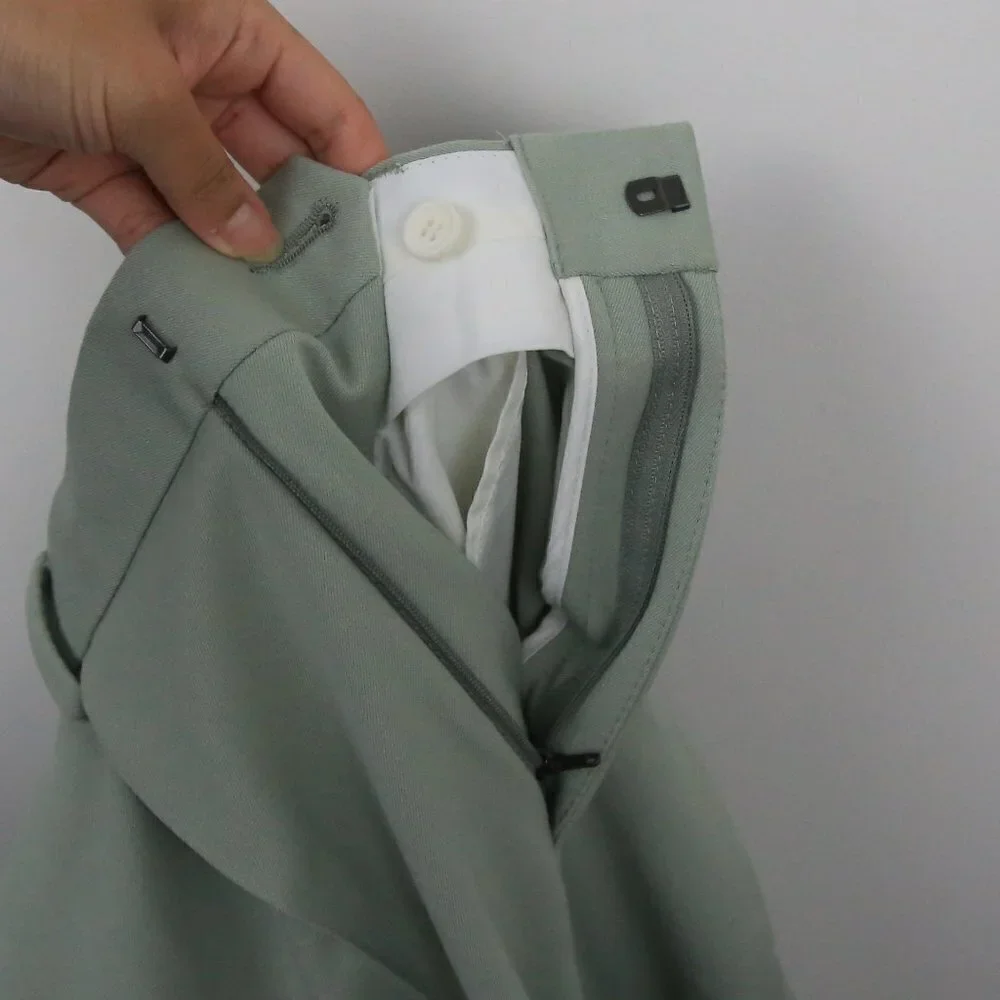 ASOS Design Wide Leg Cargo Smart Shorts in Dusky Green Size‎ 32 - Picture 3 of 7